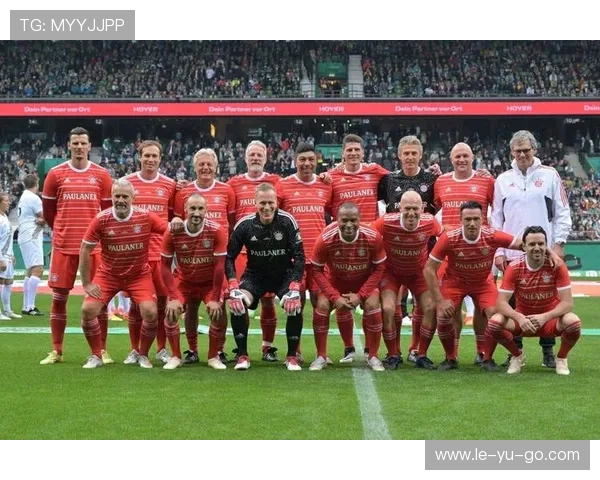 罗本退役引发热议：传奇翼锋告别绿茵场，足球界感慨万千